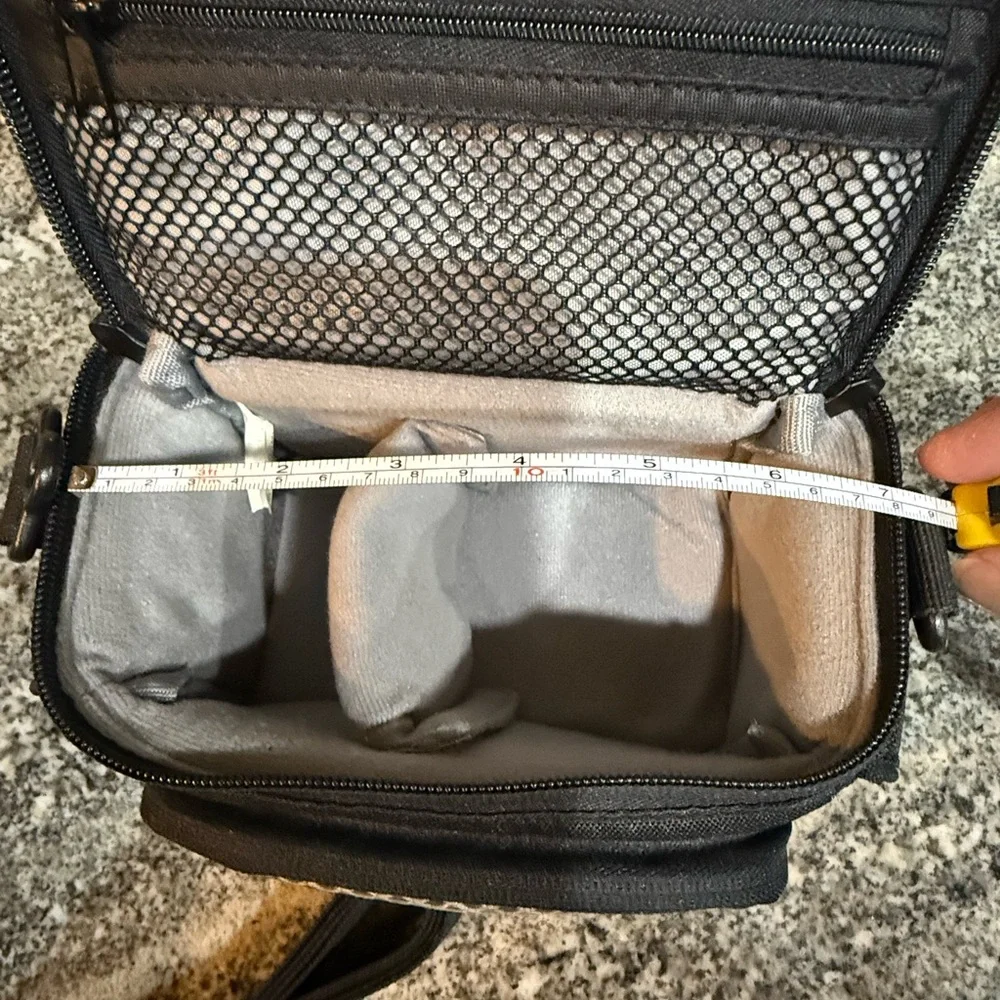 Lowepro Edit 110 Black Nylon Digital / Video / Camera Bag